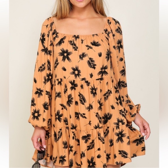 NWT Lumiere Floral Tiered Babydoll Dress | Long Sleeve Boho Fall Style L - Picture 1 of 3